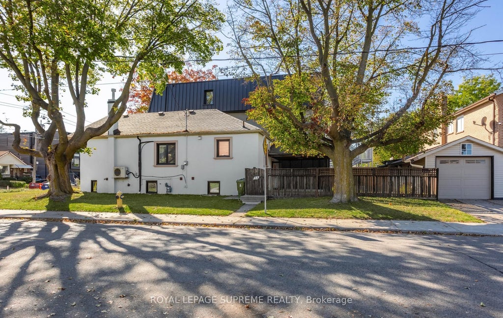 Photo of 54 East Drive, Toronto, ON M6N 2N9 (MLS # W14097028)
