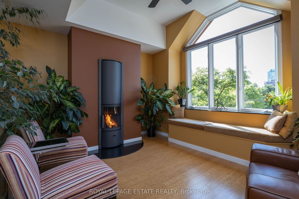 Photo of 432 Queen Street E, Toronto, ON M5A 1T4 (MLS # C12880166)