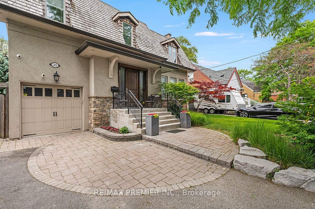 Photo of 35 Yorkdale Crescent, Toronto, ON M9M 1C2 (MLS # W12796698)