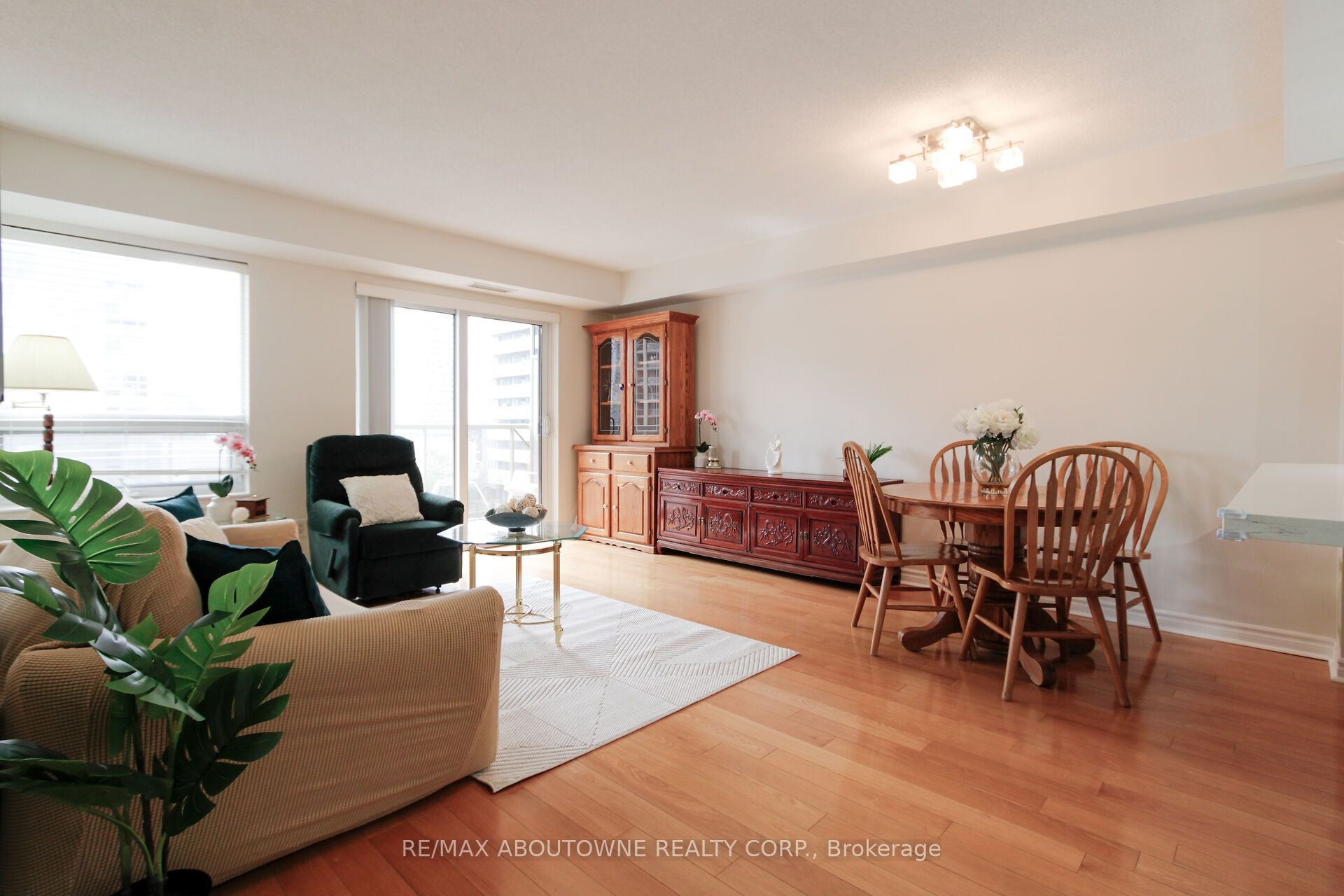 350 Princess Royal Drive 1002