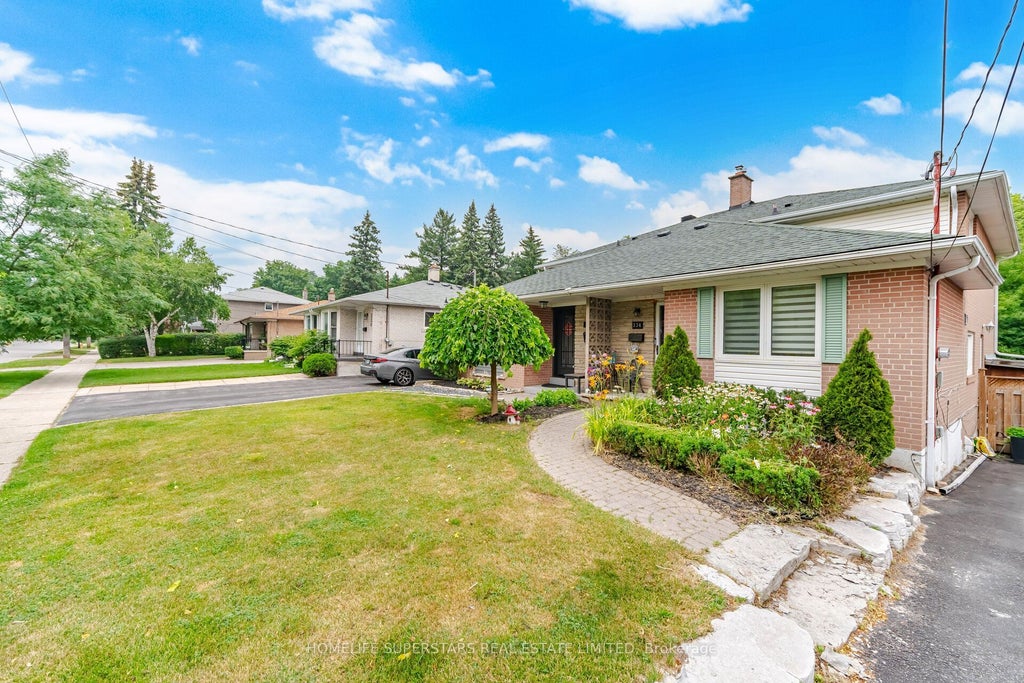 Photo of 334 Woodsworth Road, Toronto, ON M2L 2T6 (MLS # C13766956)