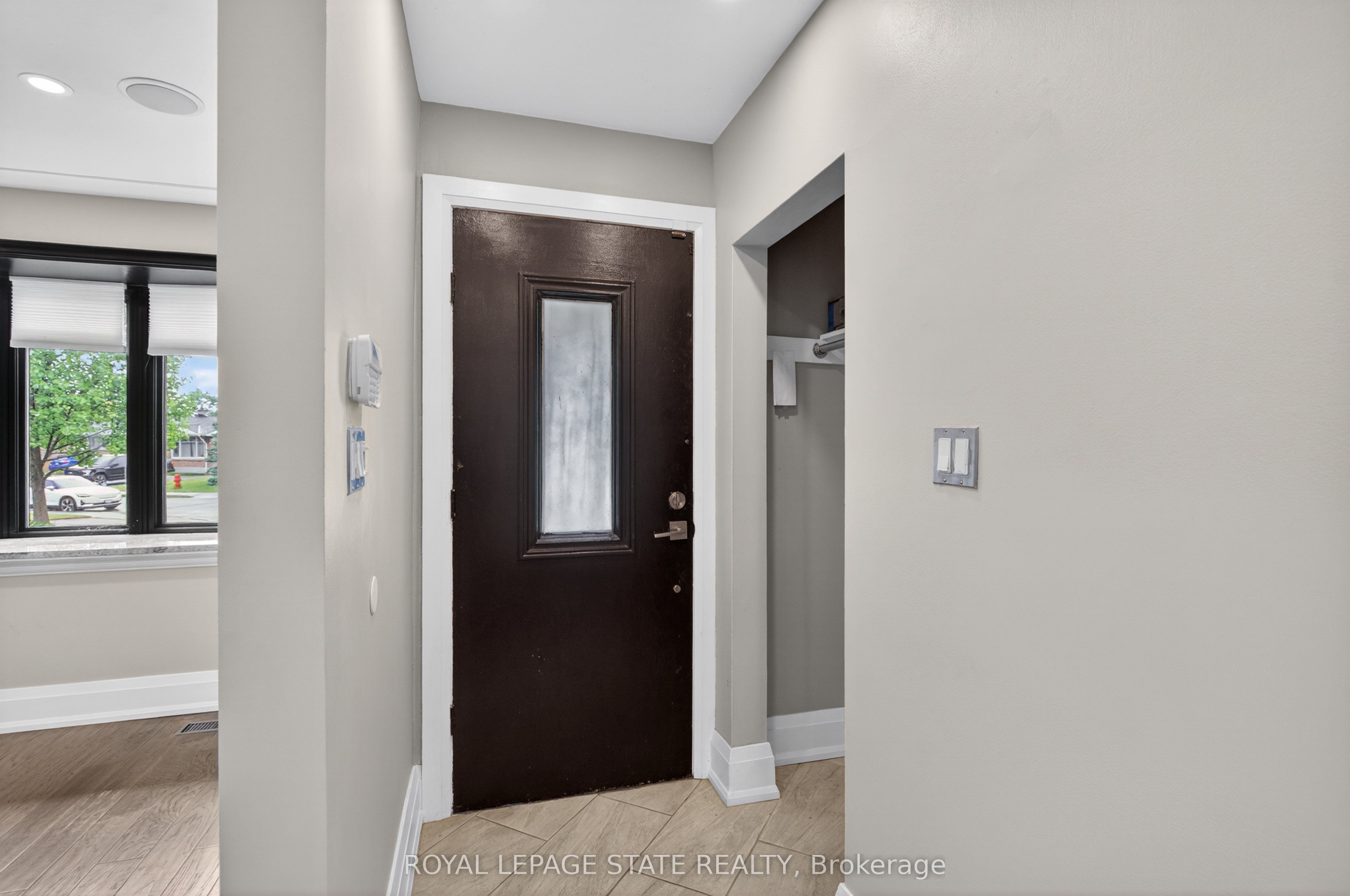 33 Kenwood Crescent