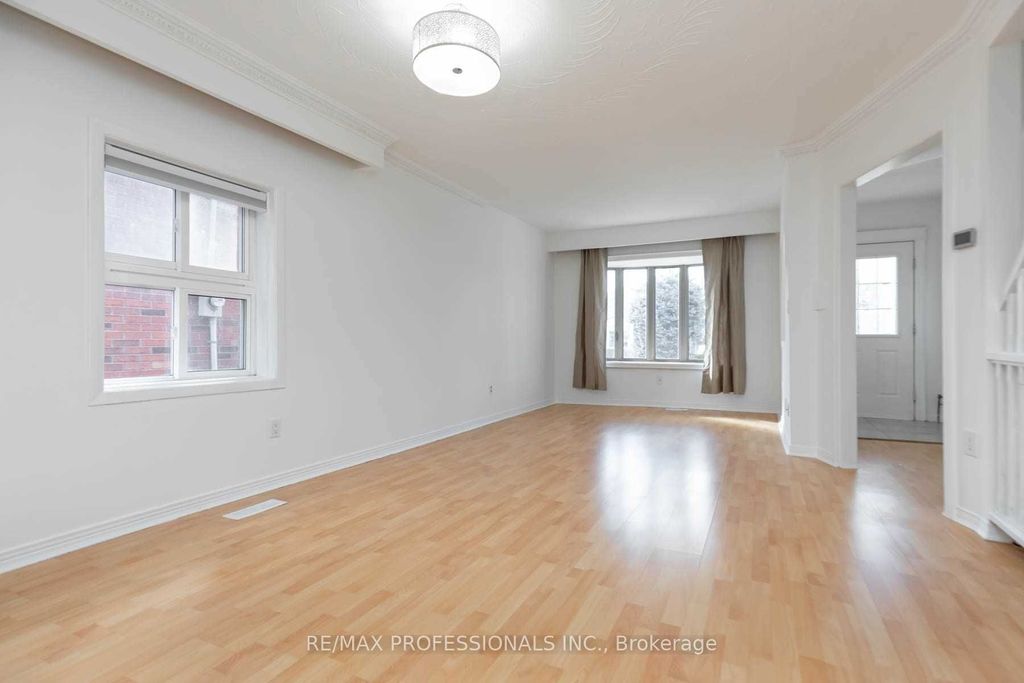 Photo of 5 Teston Boulevard, Toronto, ON M6N 4R9 (MLS # W12392069)