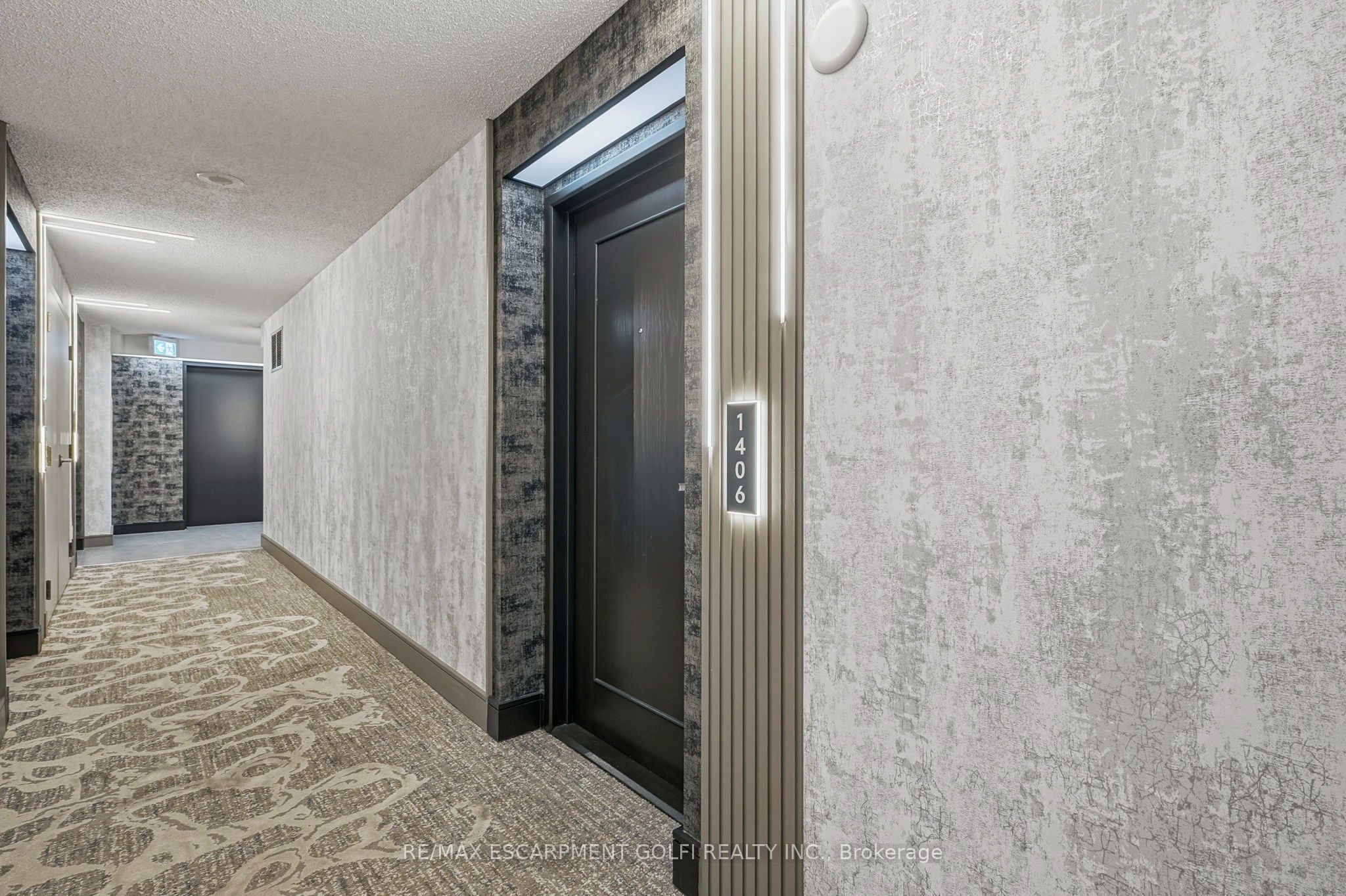 1276 Maple Crossing Boulevard 1406