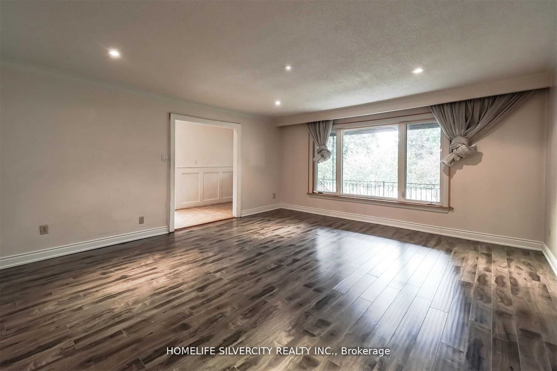 4395 Castlemore Road
