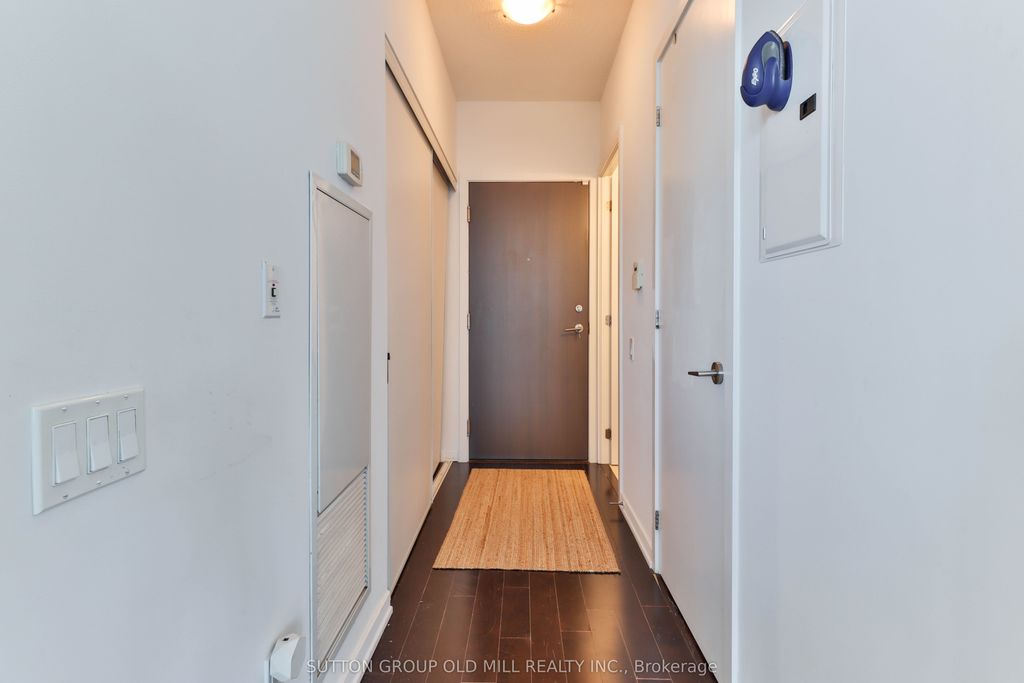 Photo of 103 The Queensway N/A #2210, Toronto, ON M6S 5B3 (MLS # W12401591)