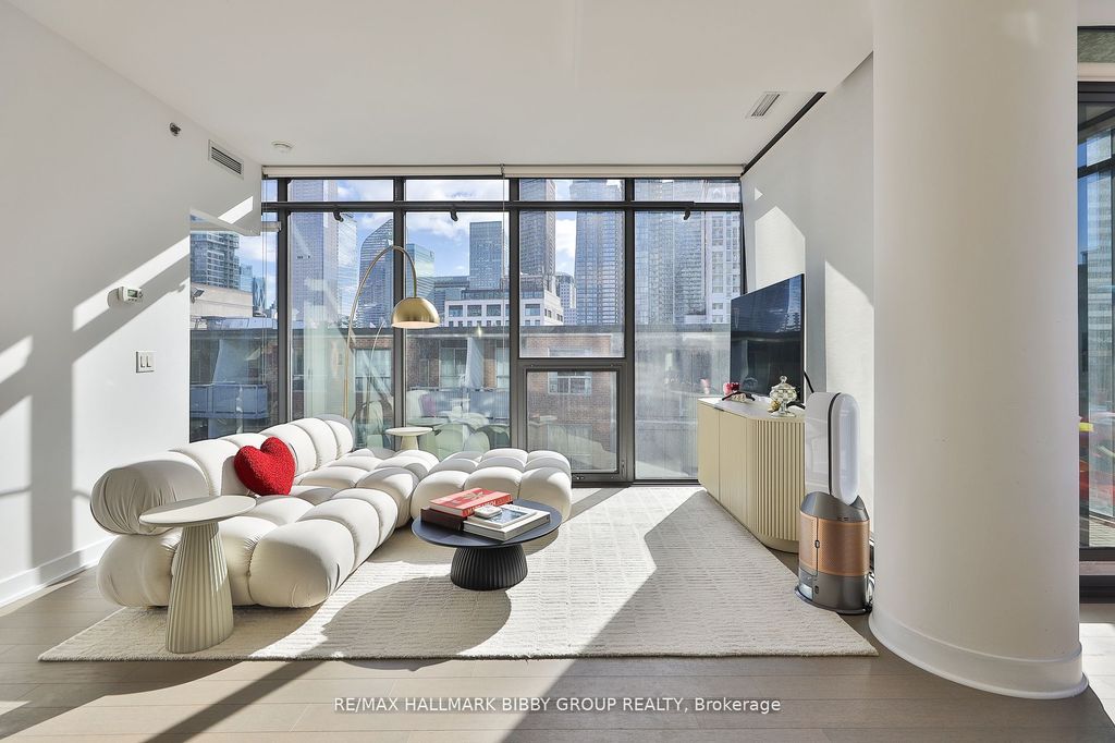 Photo of 15 Beverley Street #710, Toronto, ON M5T 1X8 (MLS # C12880062)