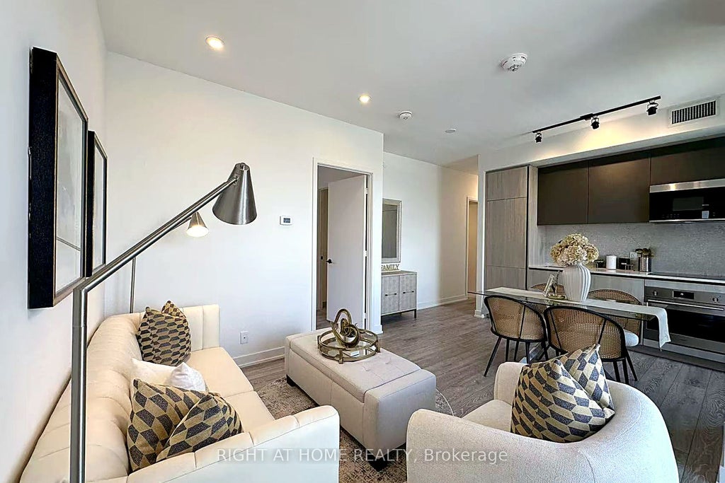 Photo of 108 Peter Street #3302, Toronto, ON M5V 0W2 (MLS # C13523692)