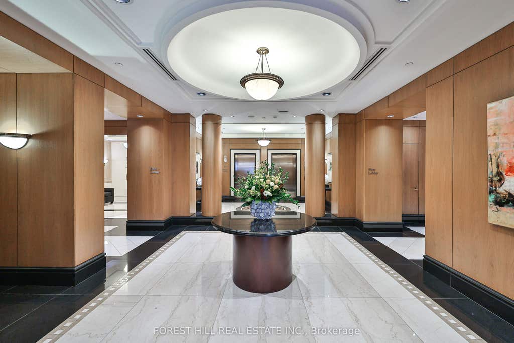 Photo of 38 Avenue Road #305, Toronto, ON M5R 2G2 (MLS # C13636176)