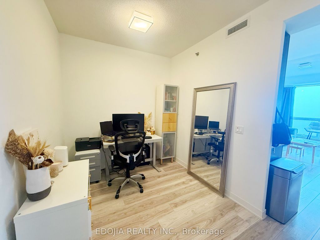Photo of 195 Bonis Avenue #2113, Toronto, ON M1T 3W6 (MLS # E12931526)