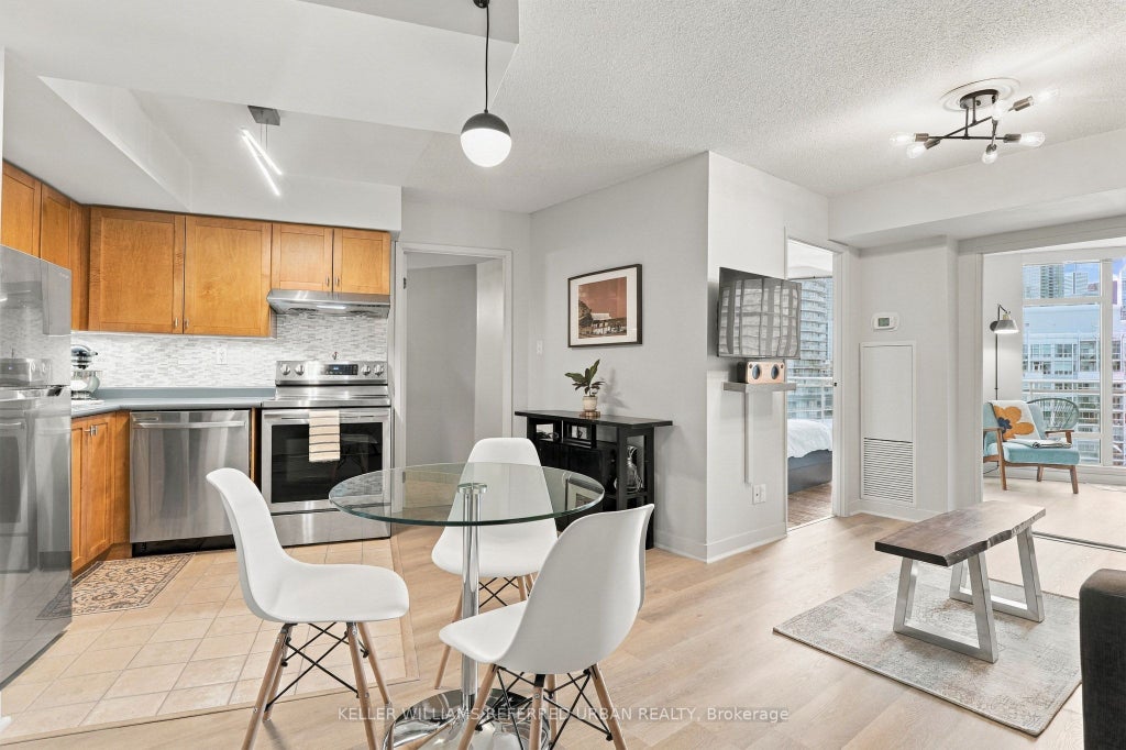 Photo of 650 Queens Quay N/A W #1102, Toronto, ON M5V 2Y7 (MLS # C14086840)