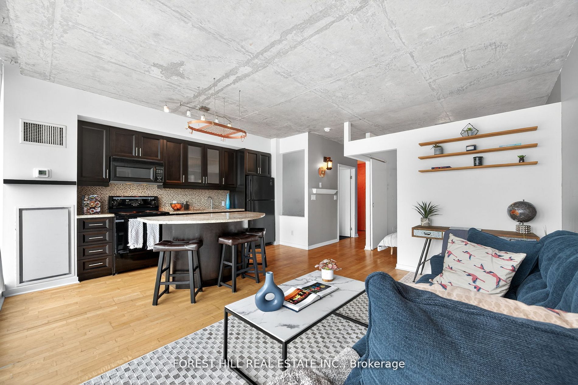 301 Markham Street 505