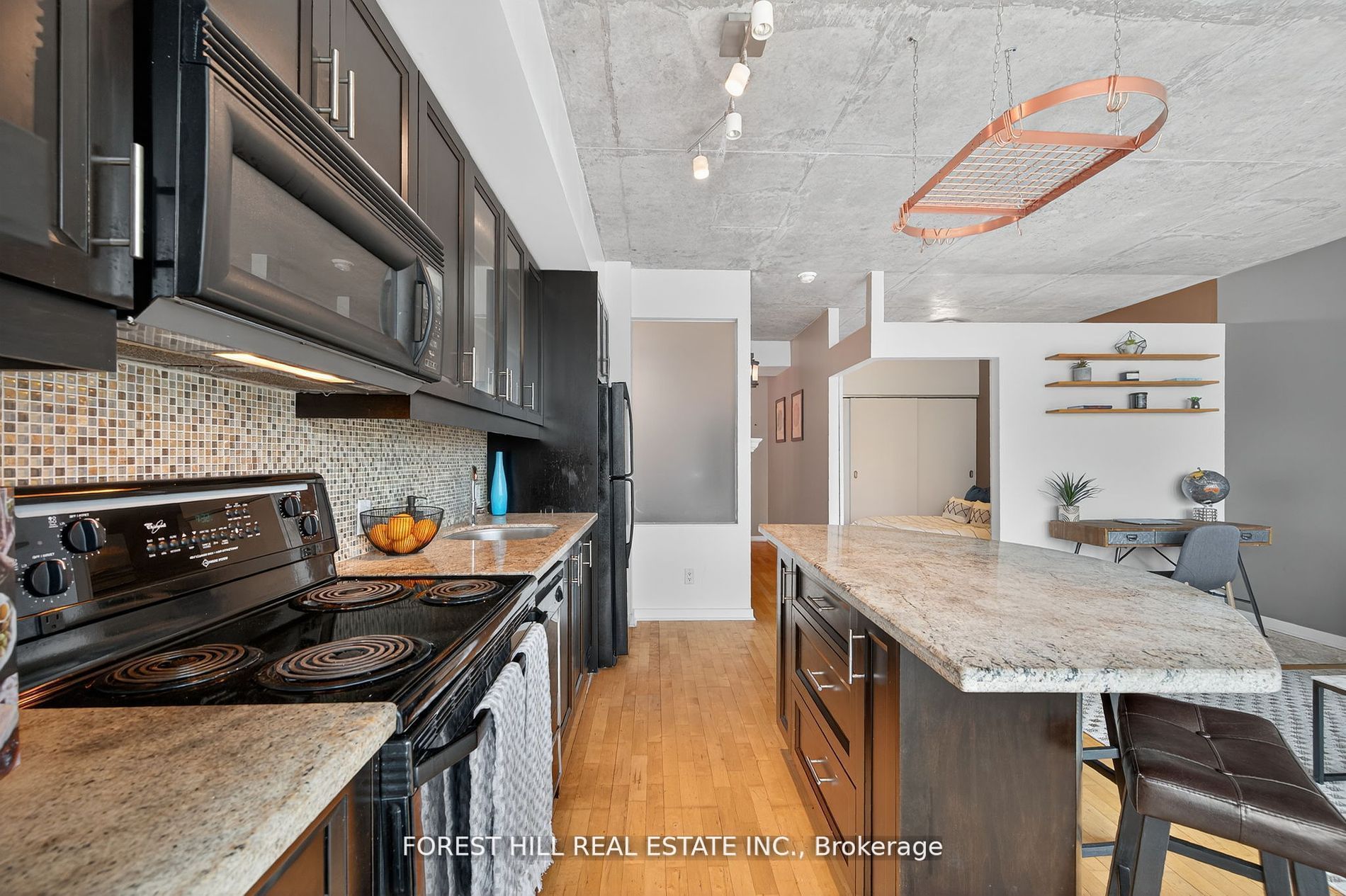 301 Markham Street 505