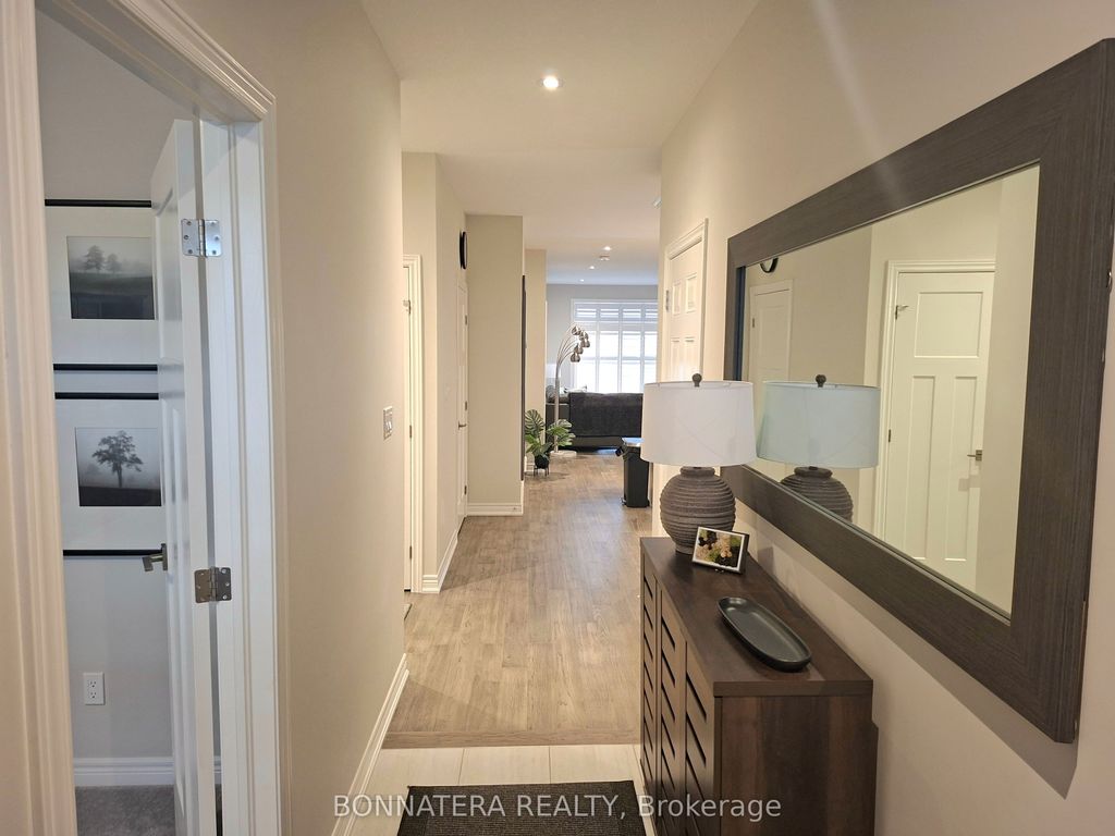 Photo of 5 McClay Avenue, Grimsby, ON L3M 0H7 (MLS # X12706138)