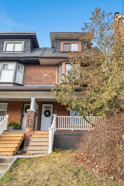 26 Indian Road Apt 1 Toronto ON M6R 2T9