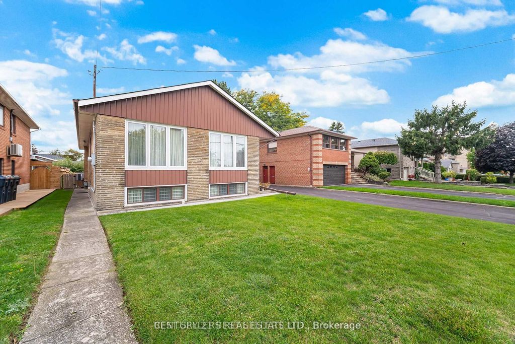 Photo of 47 Wenderly Drive, Toronto, ON M6B 2P1 (MLS # W12833990)