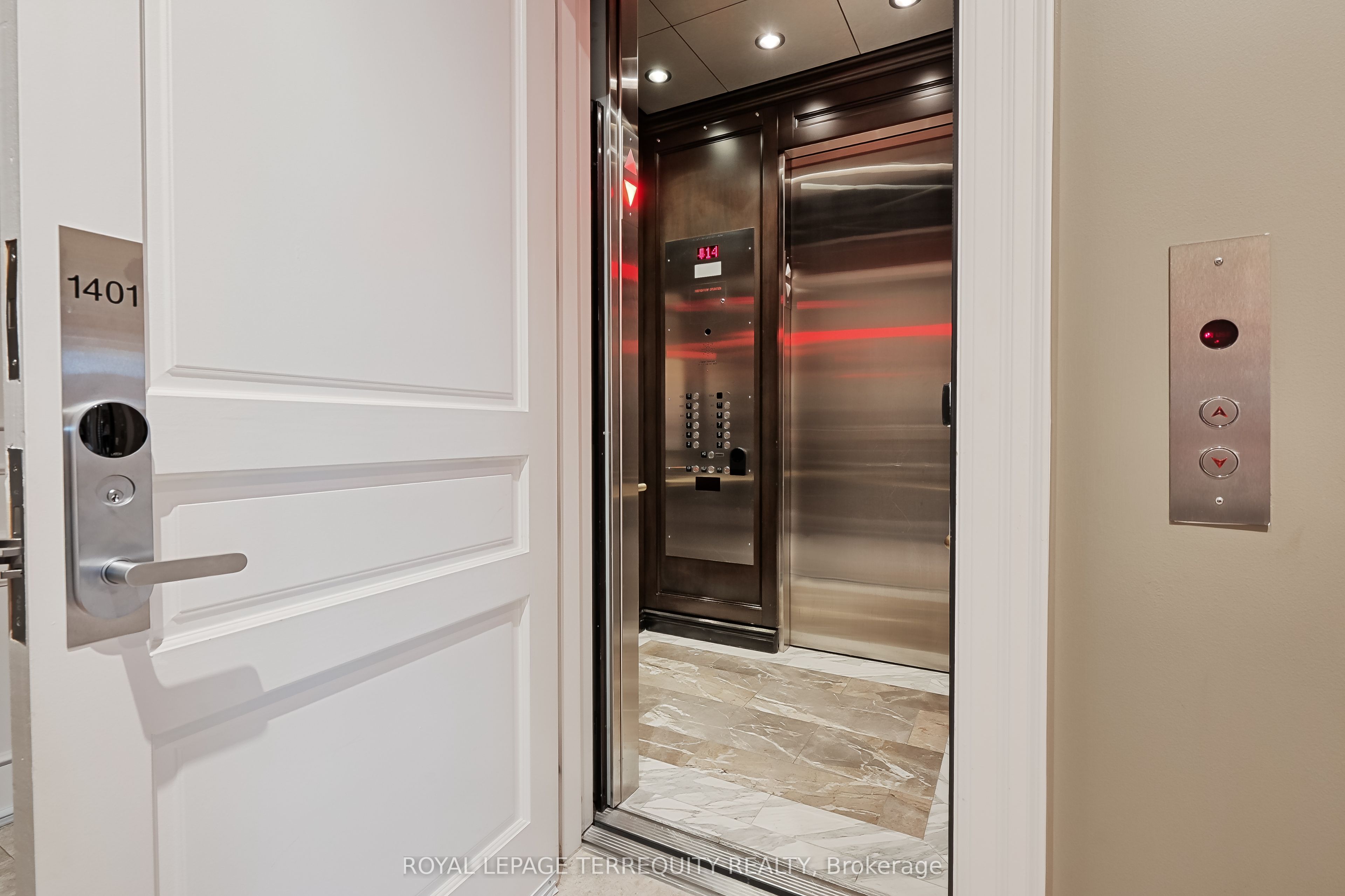 155 St Clair Avenue W 1401