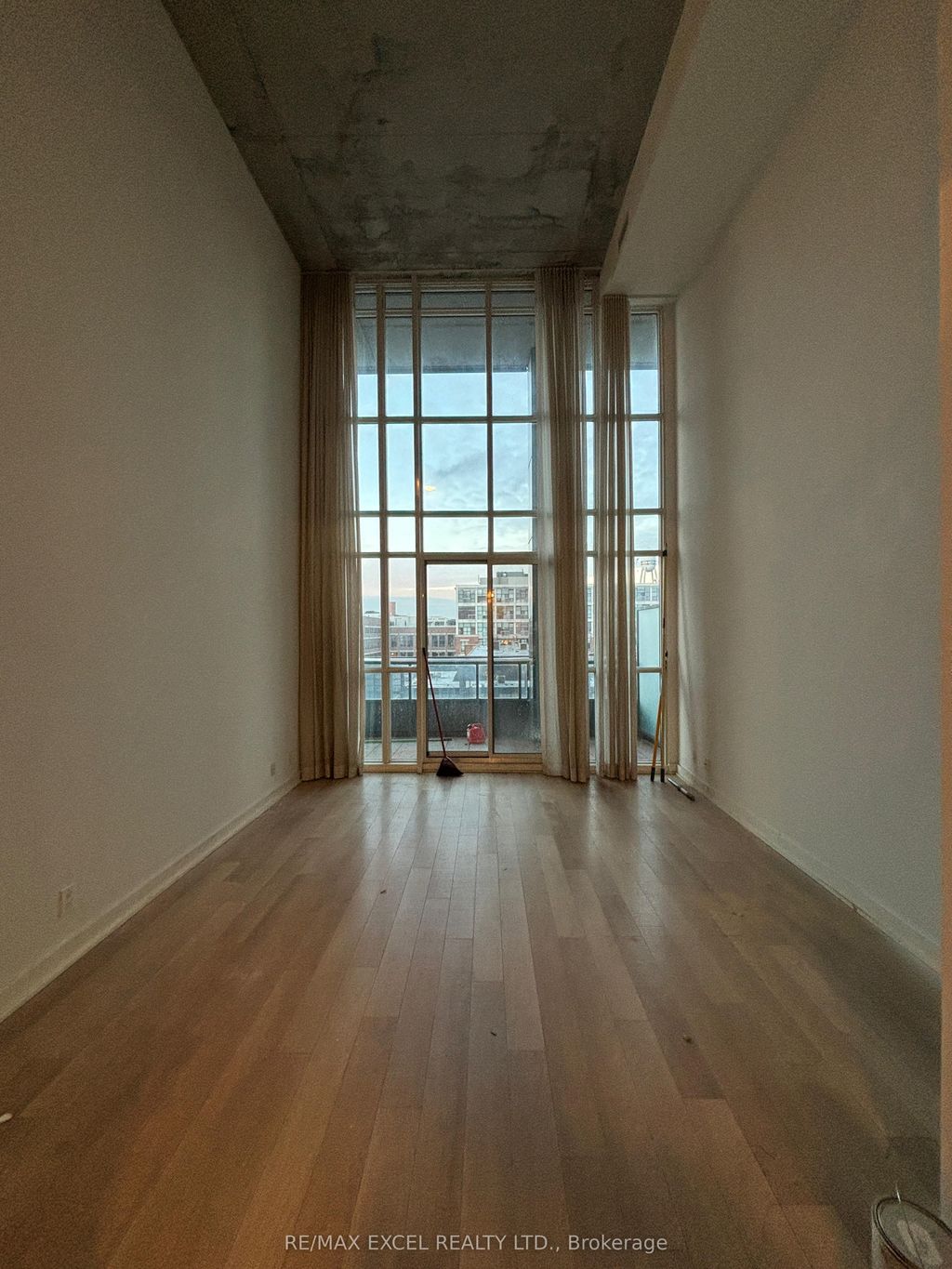 Photo of 5 Hanna Avenue #525, Toronto, ON M6K 1X6 (MLS # C12616624)