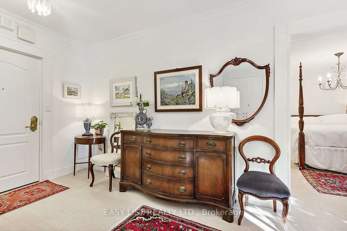 21 Dale Avenue 333