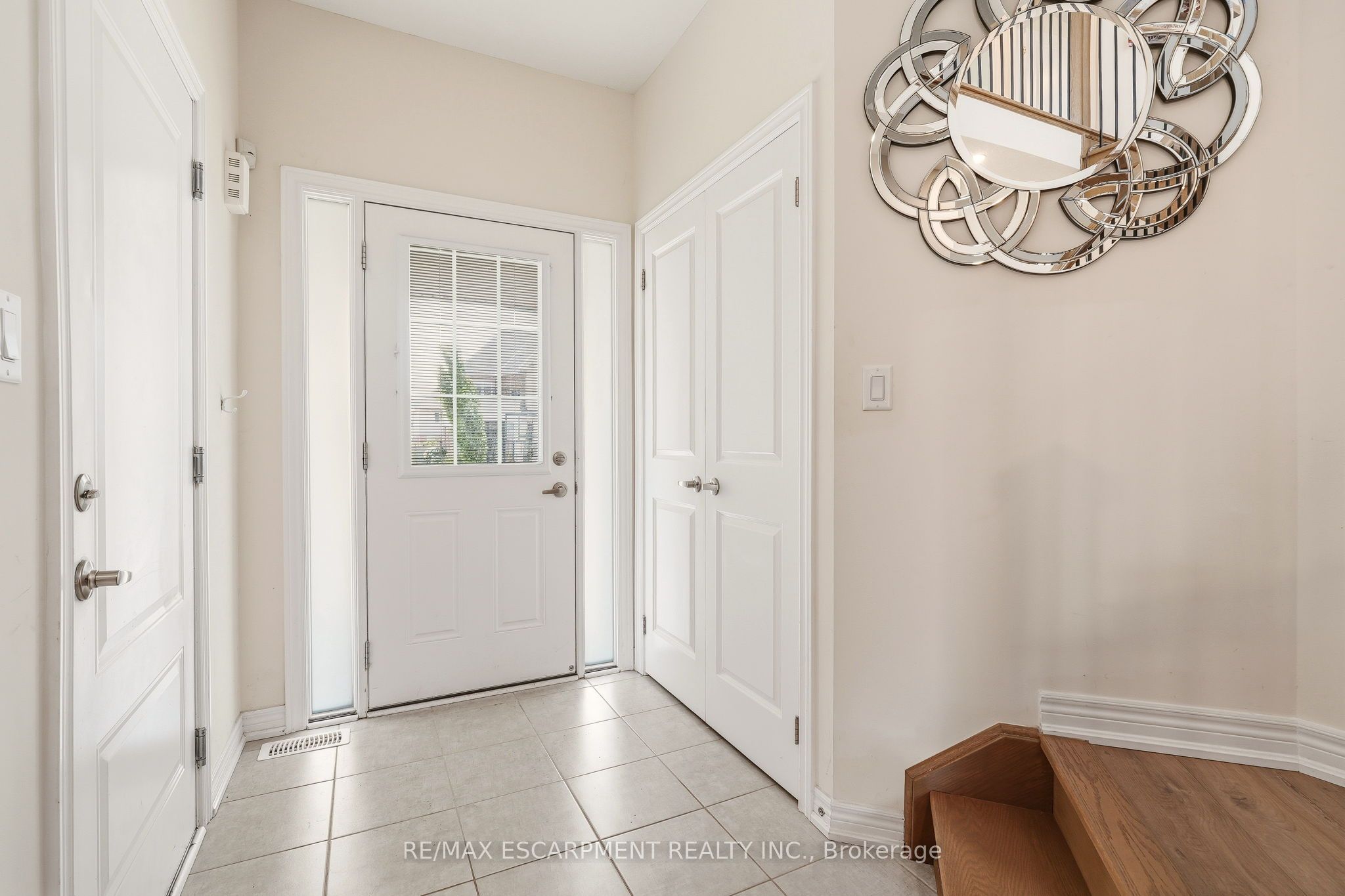 67 PINOT Crescent