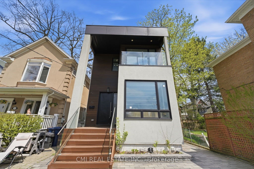 Photo of 75 Kenilworth Avenue, Toronto, ON M4L 3S4 (MLS # E13487686)