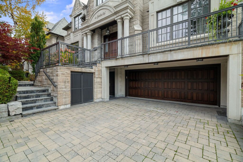 Photo of 49 Gordon Road, Toronto, ON M2P 1E2 (MLS # C12491306)