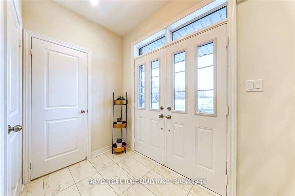 Photo of 404 Baker Hill Boulevard, Whitchurch-Stouffville, ON L4A 4P4 (MLS # N12901202)