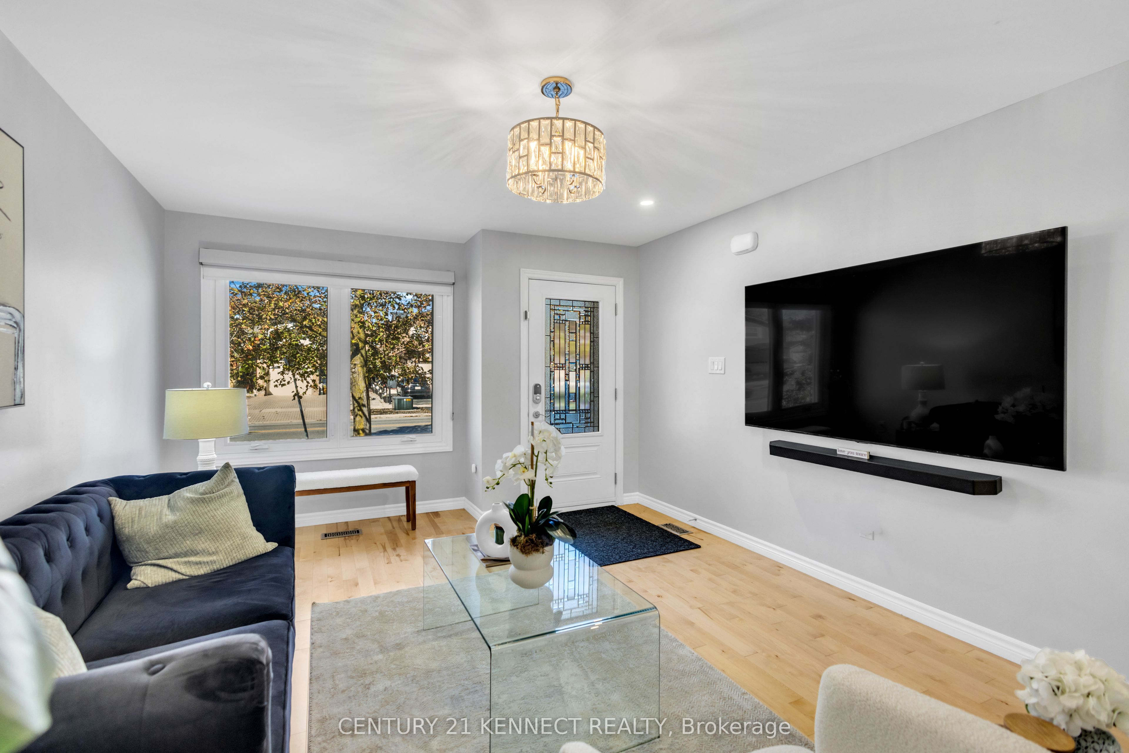 51 Vodden Street W