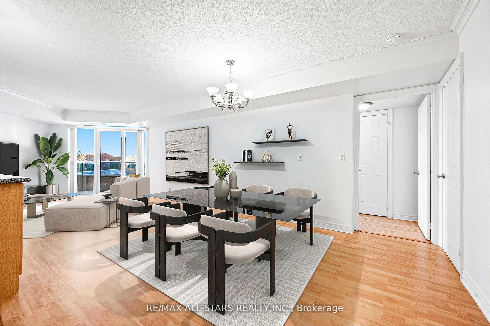 33 Cox Boulevard 536