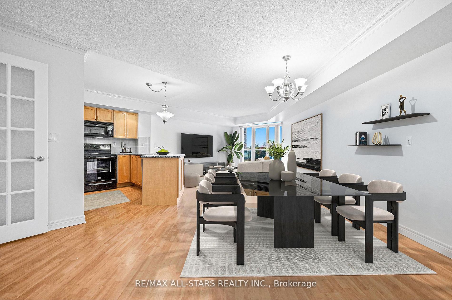 33 Cox Boulevard 536