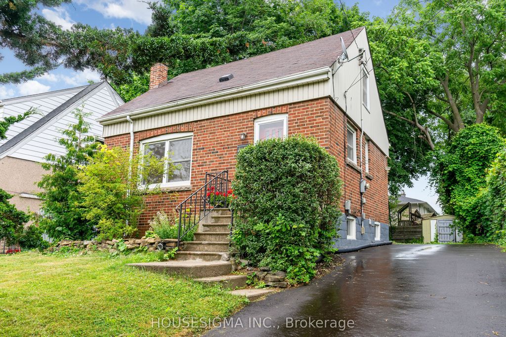 Photo of 225 Bowman Street, Hamilton, ON L8S 2T9 (MLS # X12823128)