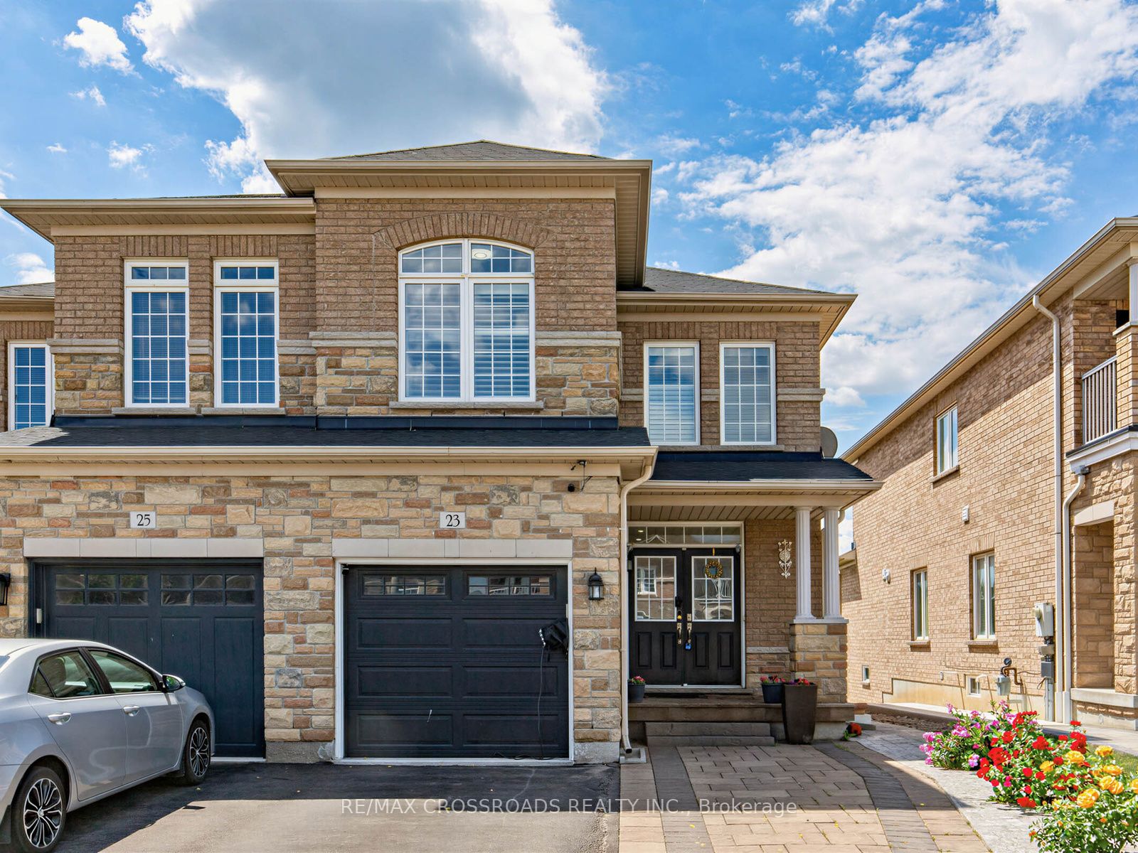 23 Worthview Drive S