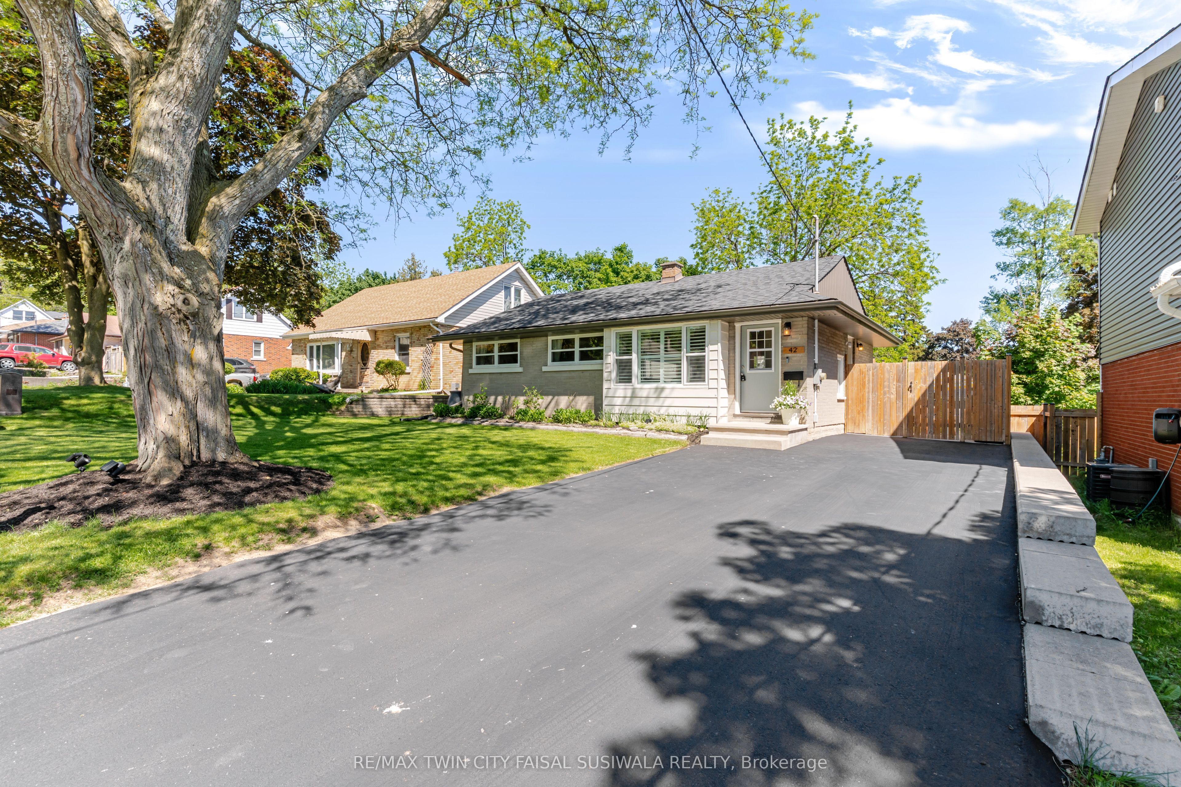 42 Fourth Avenue