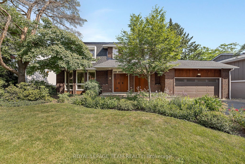 Photo of 1825 Yale Avenue, Alta Vista and Area, ON K1H 6S3 (MLS # X13446176)