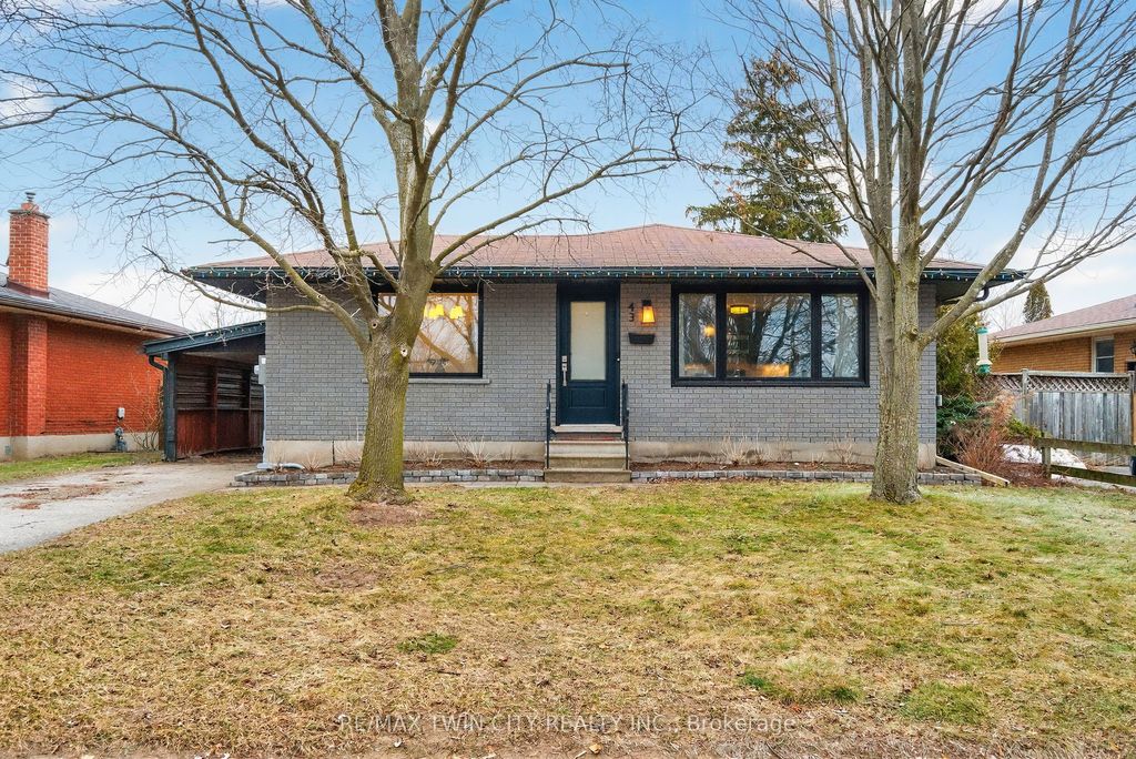 Photo of 43 Blueridge Crescent, Brantford, ON N3R 5E6 (MLS # X12697756)