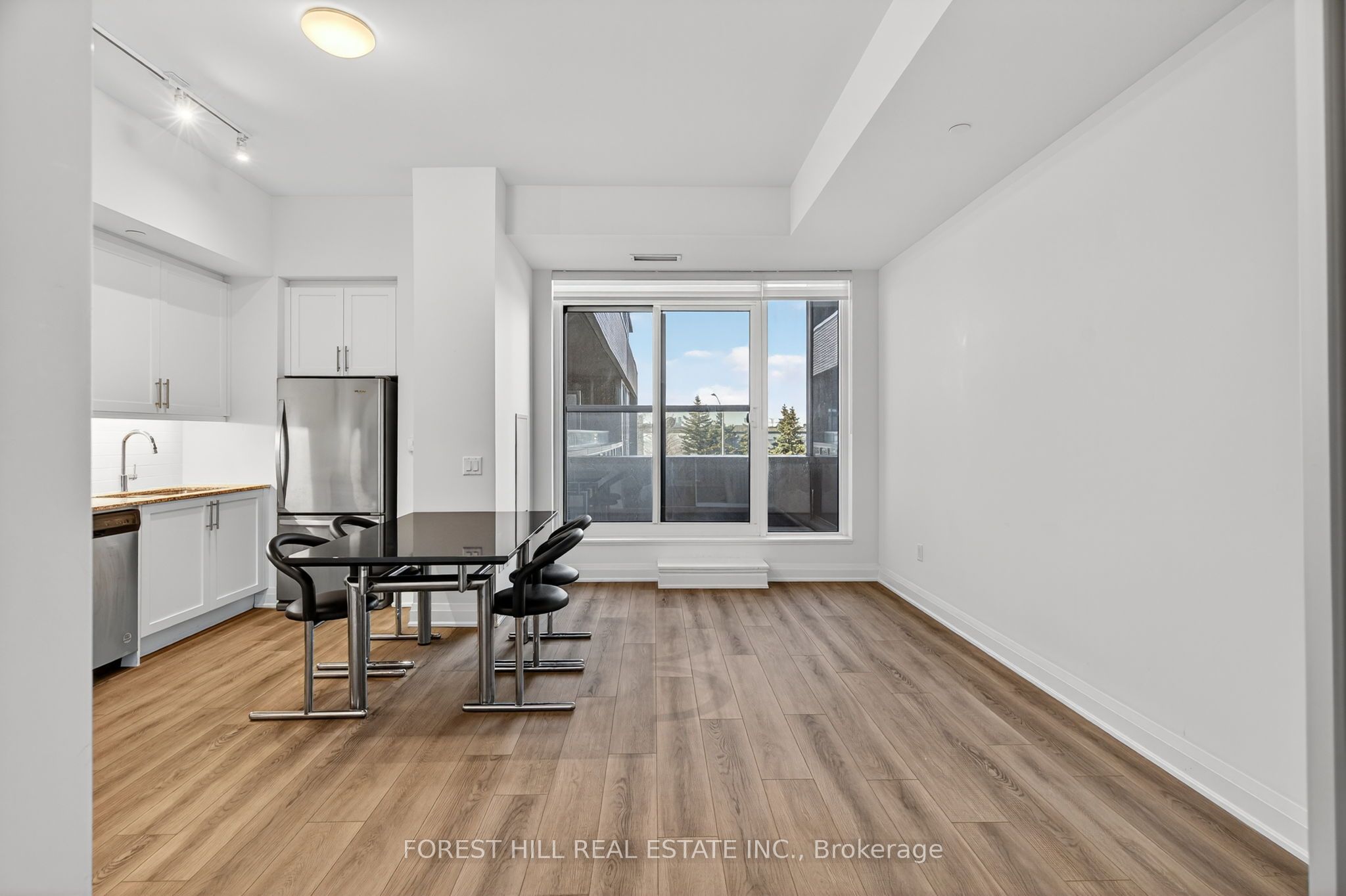 10 Gatineau Drive 208