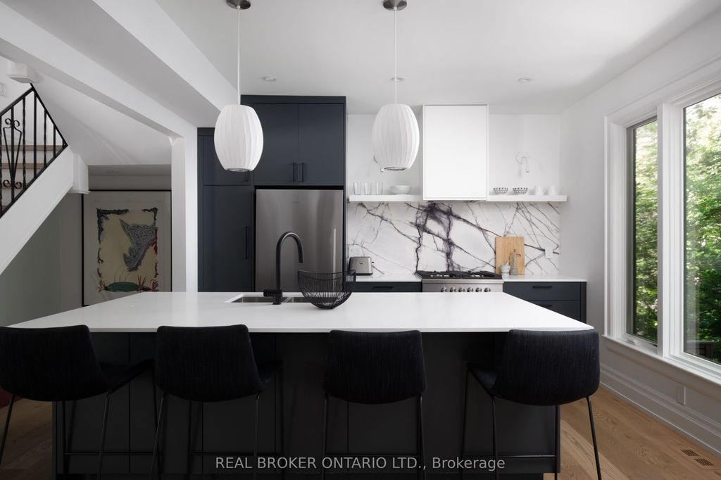 Photo of 5 Wembley Drive, Toronto, ON M4L 3C9 (MLS # E12440054)