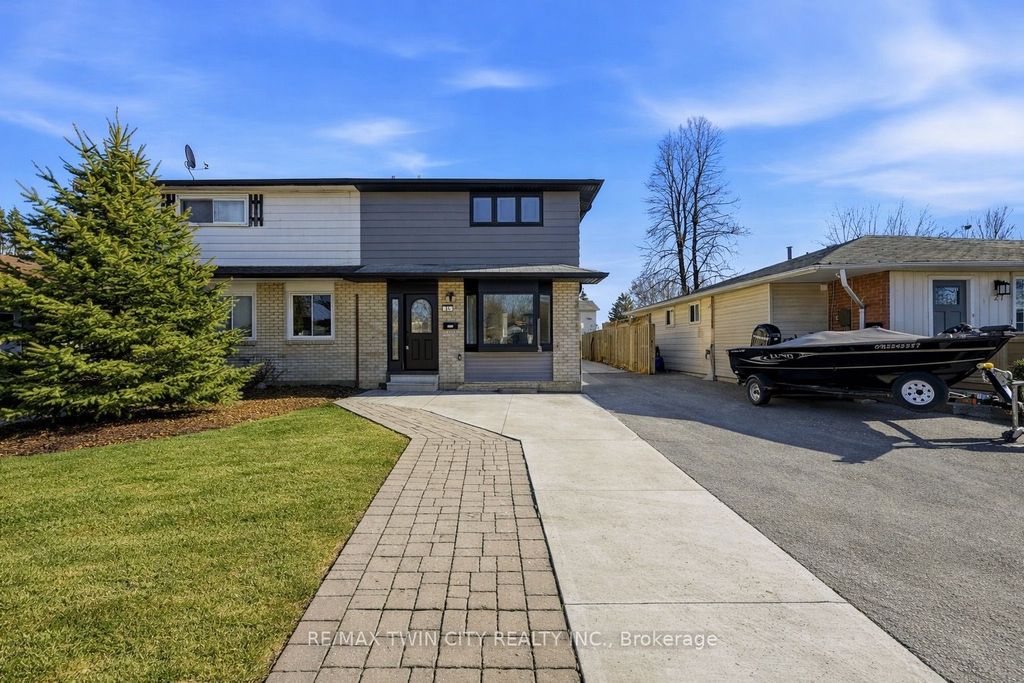 Photo of 25 Seaborn Road, Brampton, ON L6V 2B8 (MLS # W12906304)