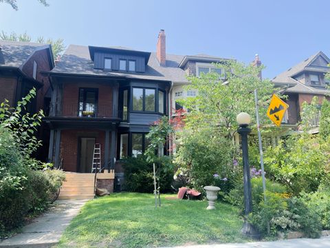 474 Palmerston Boulevard 2 Toronto ON M6G 2P1