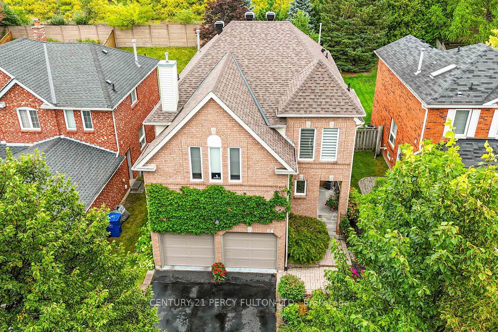 Photo of 84 Loraview Lane, Aurora, ON L4G 6N5 (MLS # N13794722)