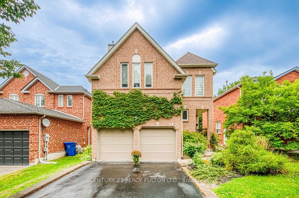 Photo of 84 Loraview Lane, Aurora, ON L4G 6N5 (MLS # N13794722)
