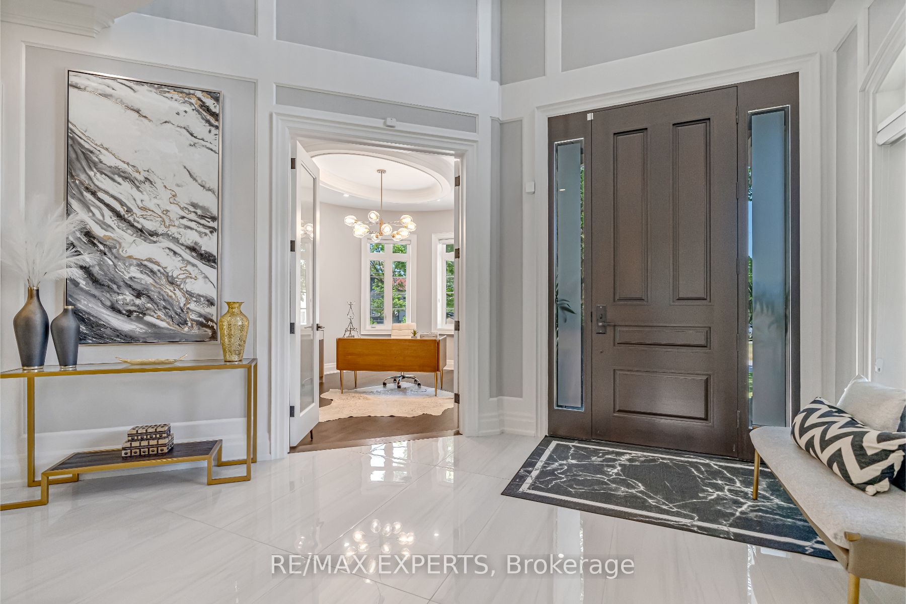 6131 Hillsdale Drive