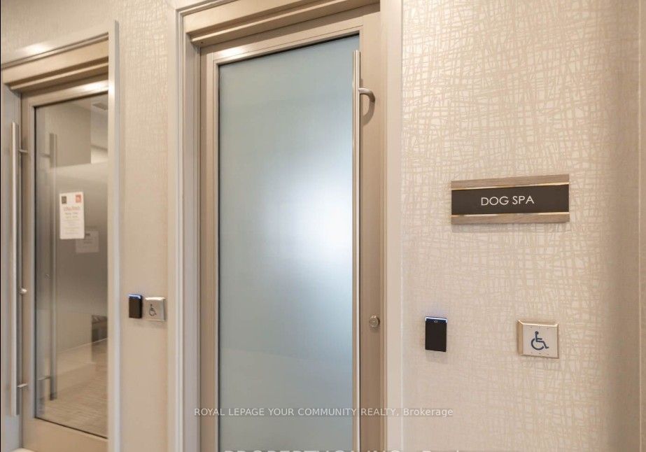 10 Gatineau Drive 216W