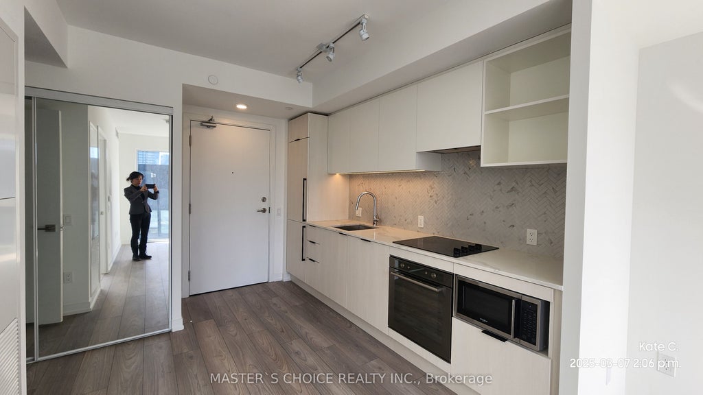 Photo of 82 Dalhousie Street #3106, Toronto, ON M5B 1Y7 (MLS # C13746108)