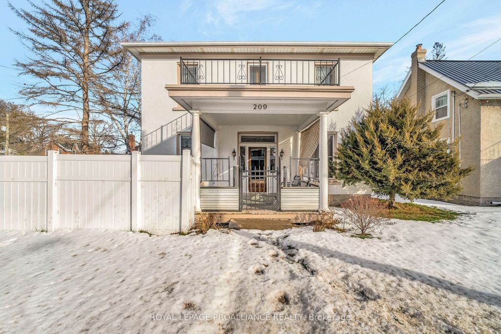 Photo of 209 Centre Street N, Greater Napanee, ON K7R 1N7 (MLS # X12643948)