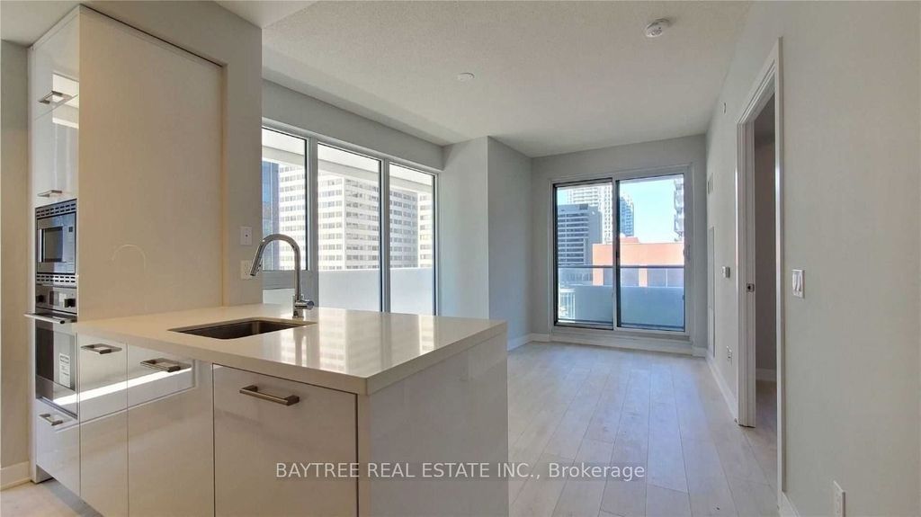 Photo of 2221 Yonge Street #809, Toronto, ON M4S 0B8 (MLS # C12302647)