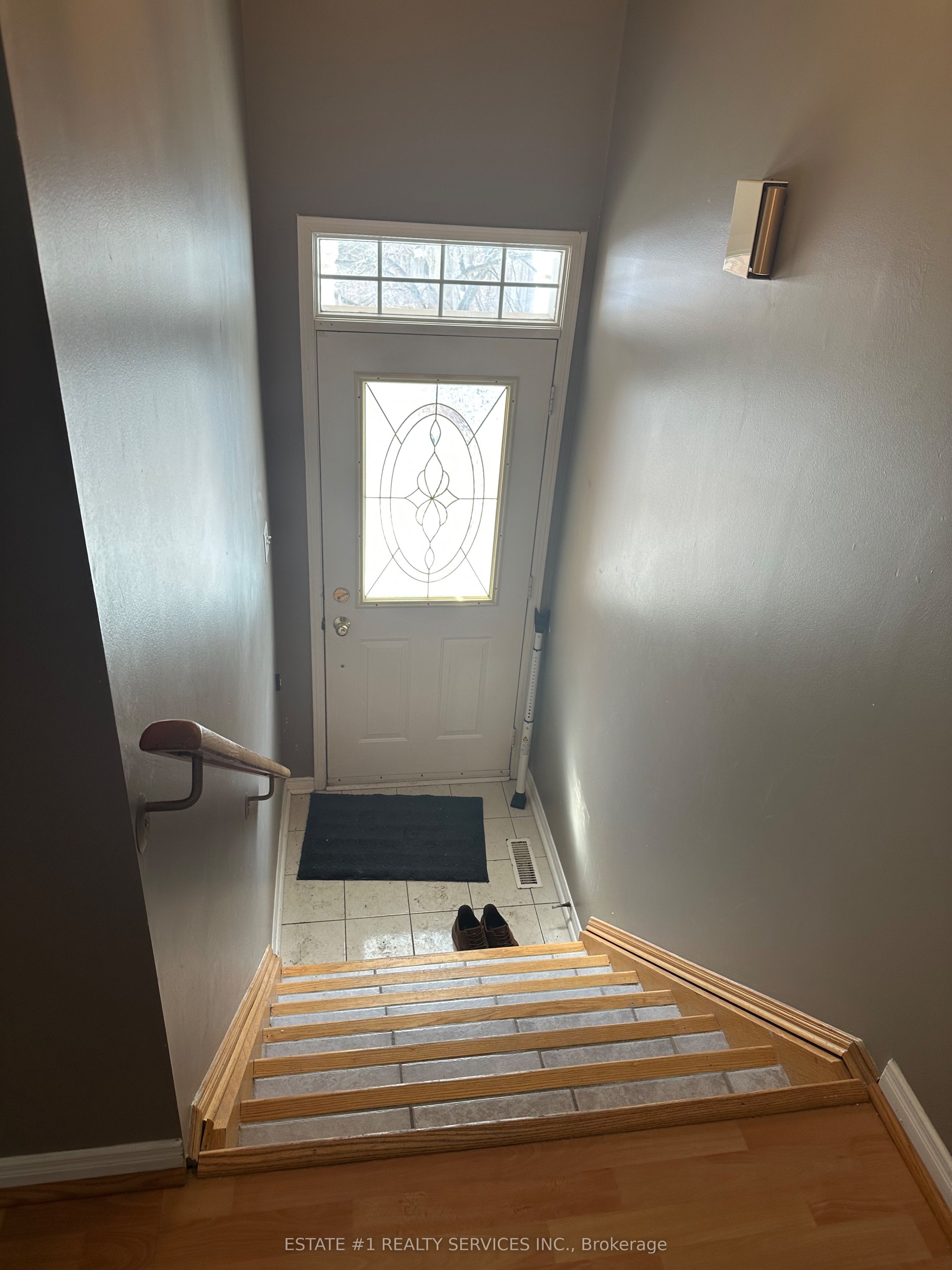 6060 Snowy Owl Crescent 16