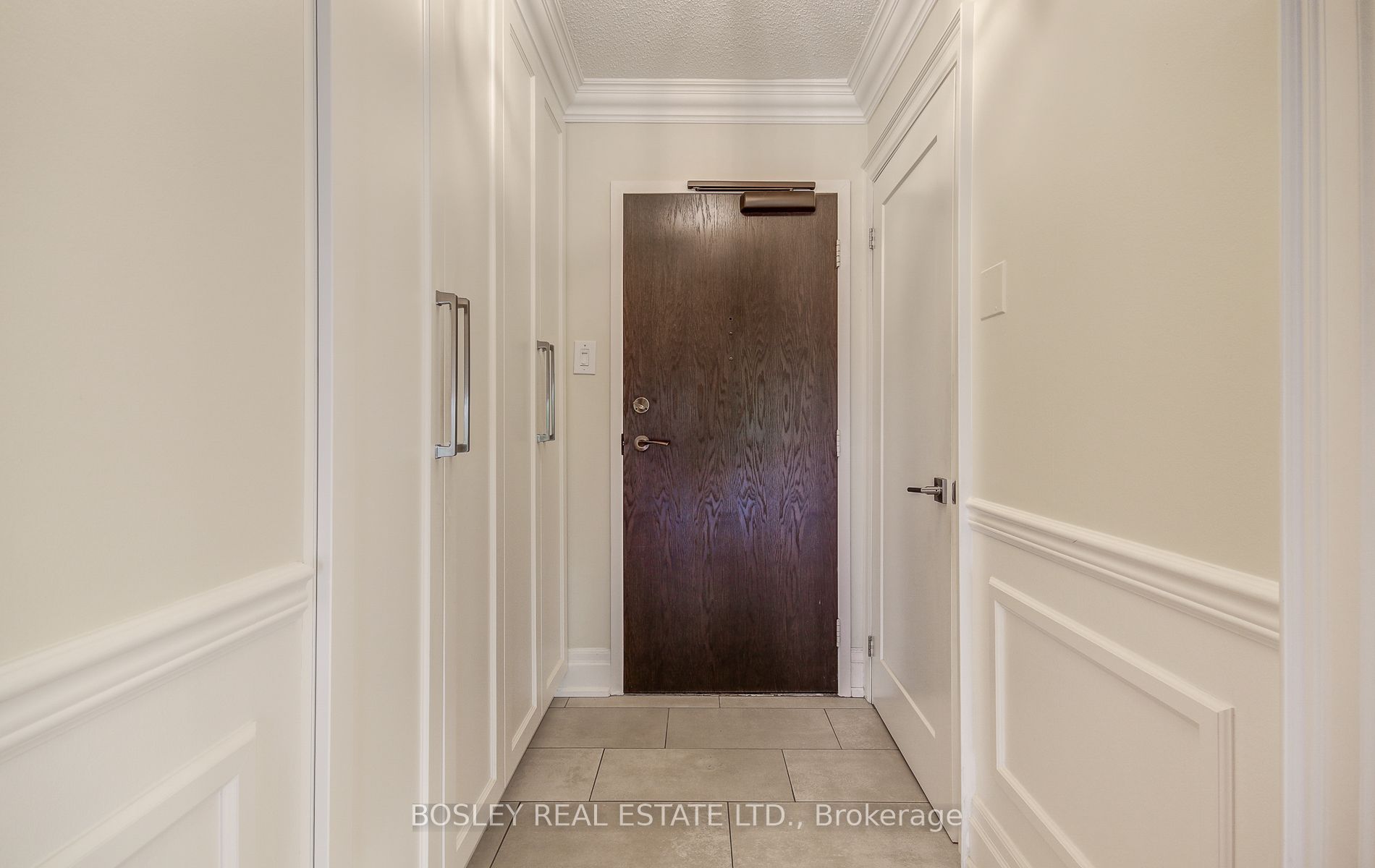 62 Wellesley Street W 702