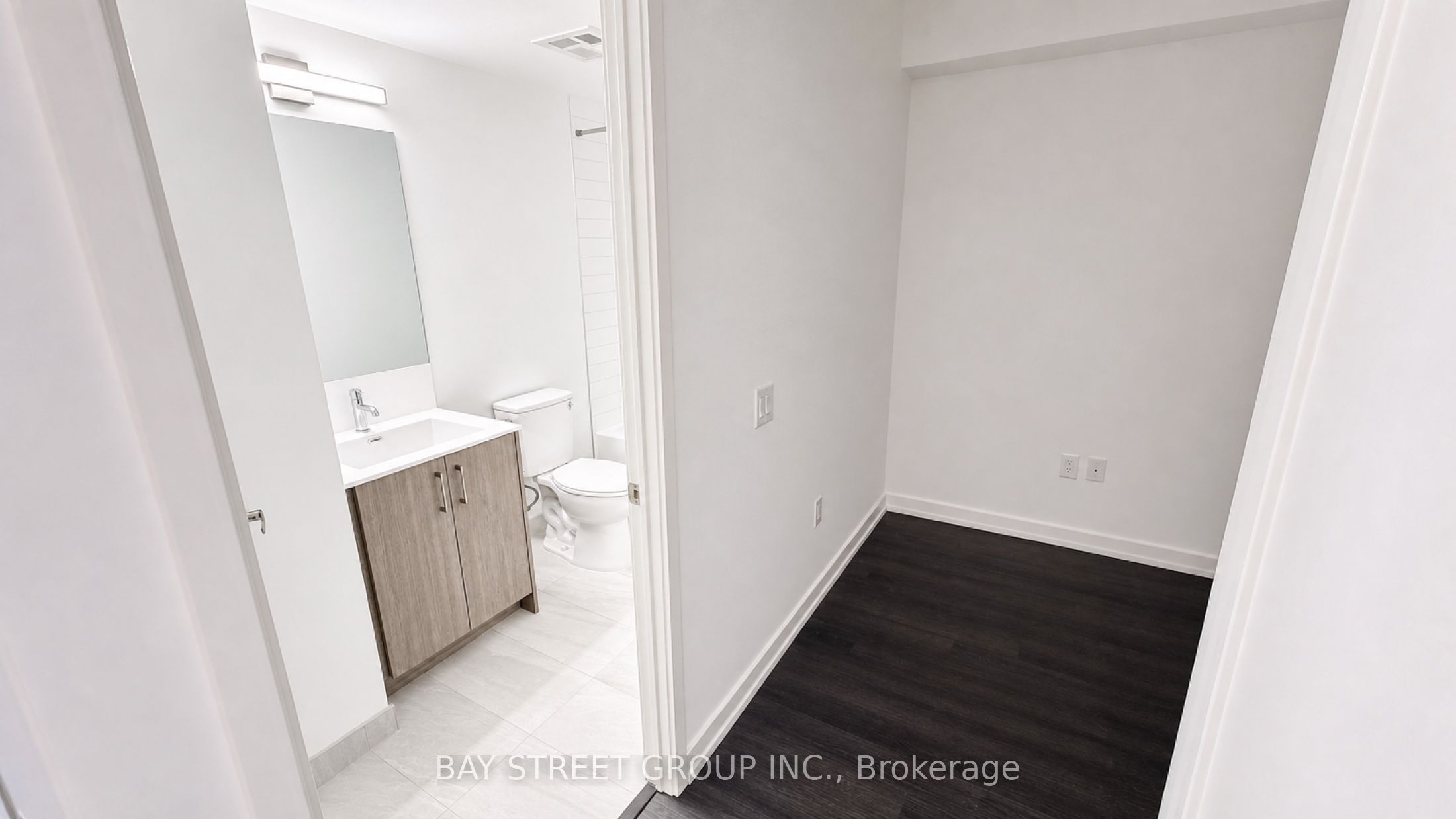 4010 Eglinton Avenue W 1016