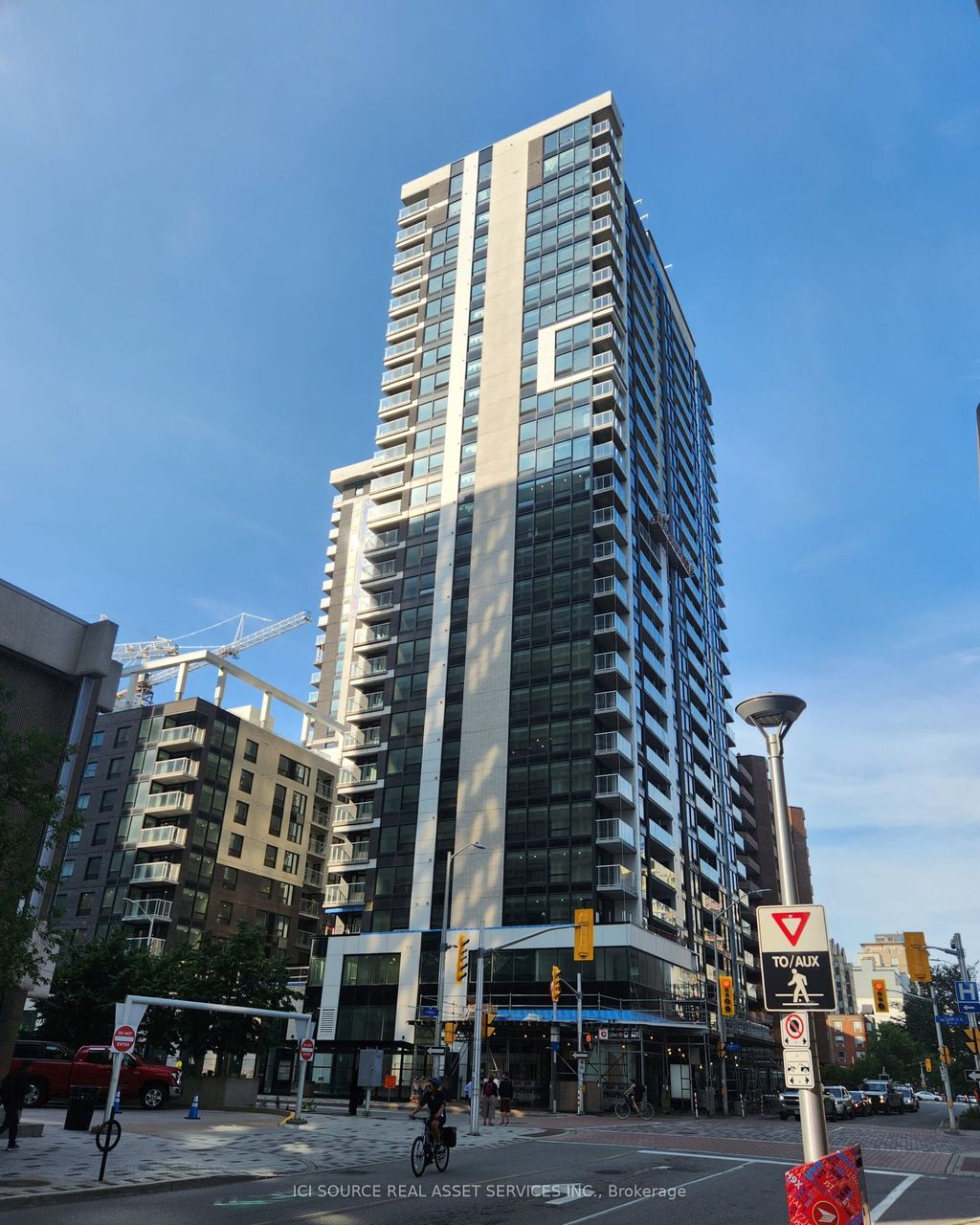 Photo of 340 Queen Street #1009, Ottawa Centre, ON K1R 0G1 (MLS # X13044436)